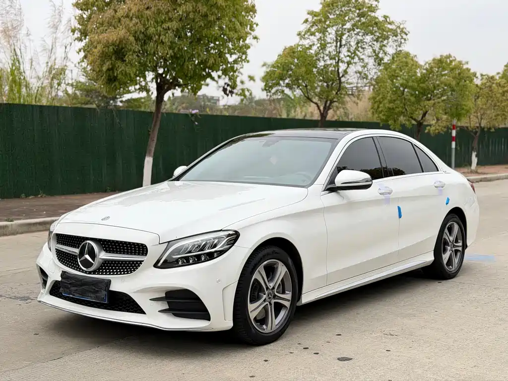 Mercedes-Benz C-Class 2021