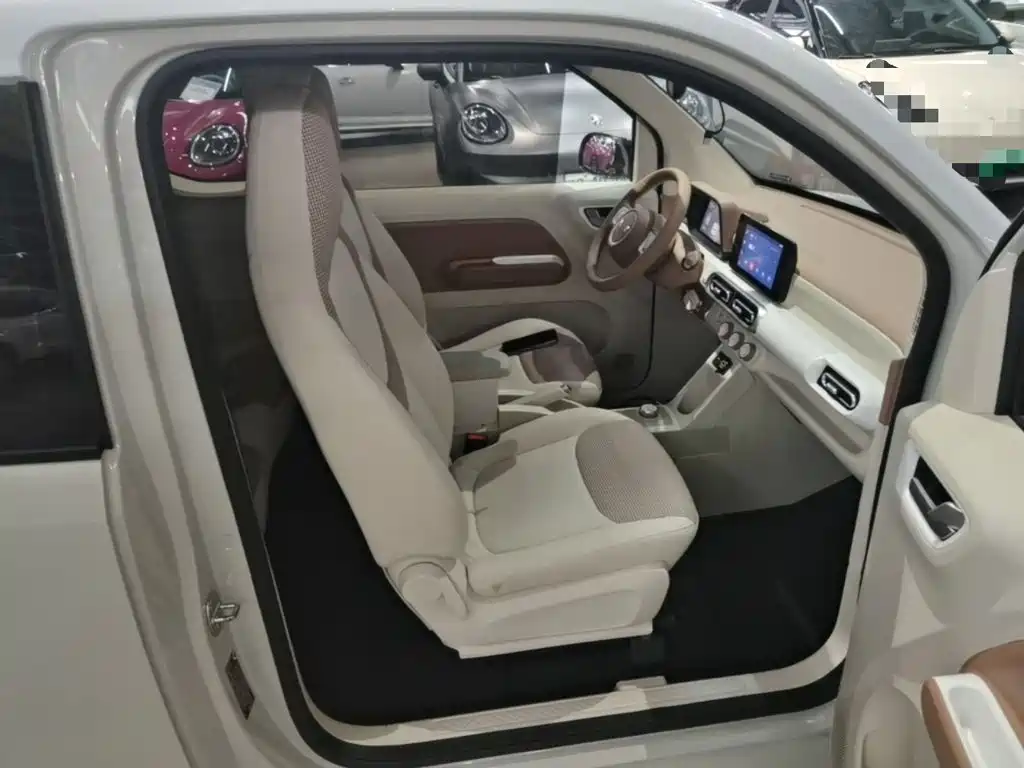 Wuling MINIEV — миниатюра 25