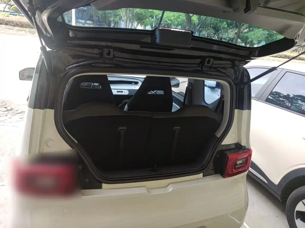 Wuling MINIEV — миниатюра 19