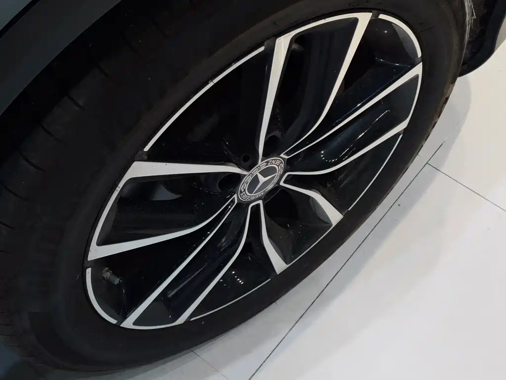 Mercedes-Benz GLC — миниатюра 17