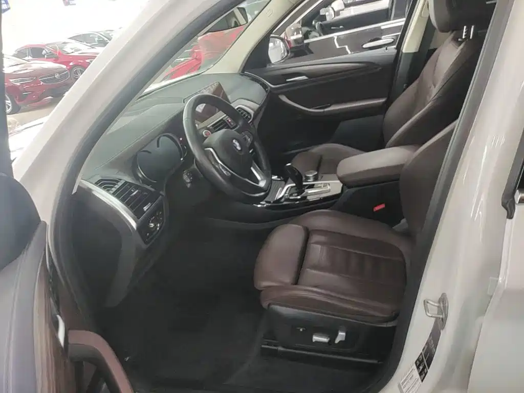 BMW X3 — миниатюра 15