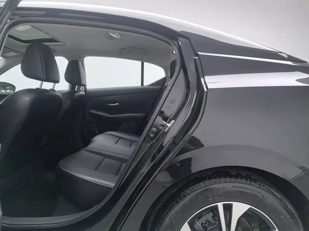 Nissan Sylphy — миниатюра 15