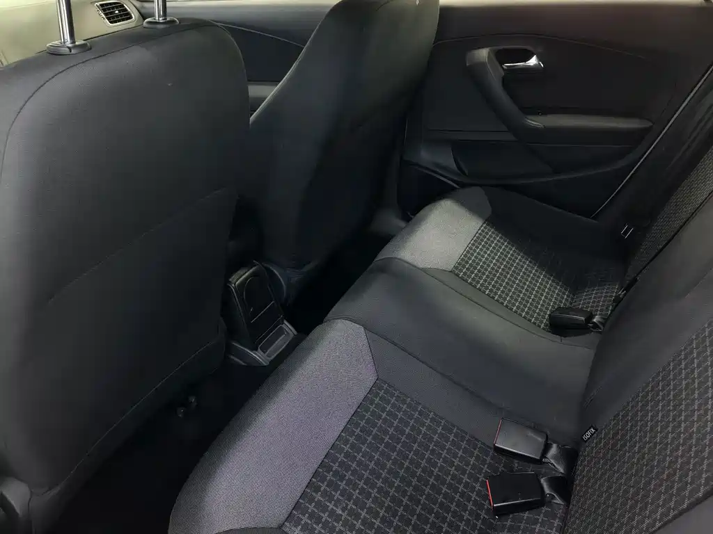Volkswagen Polo — миниатюра 4
