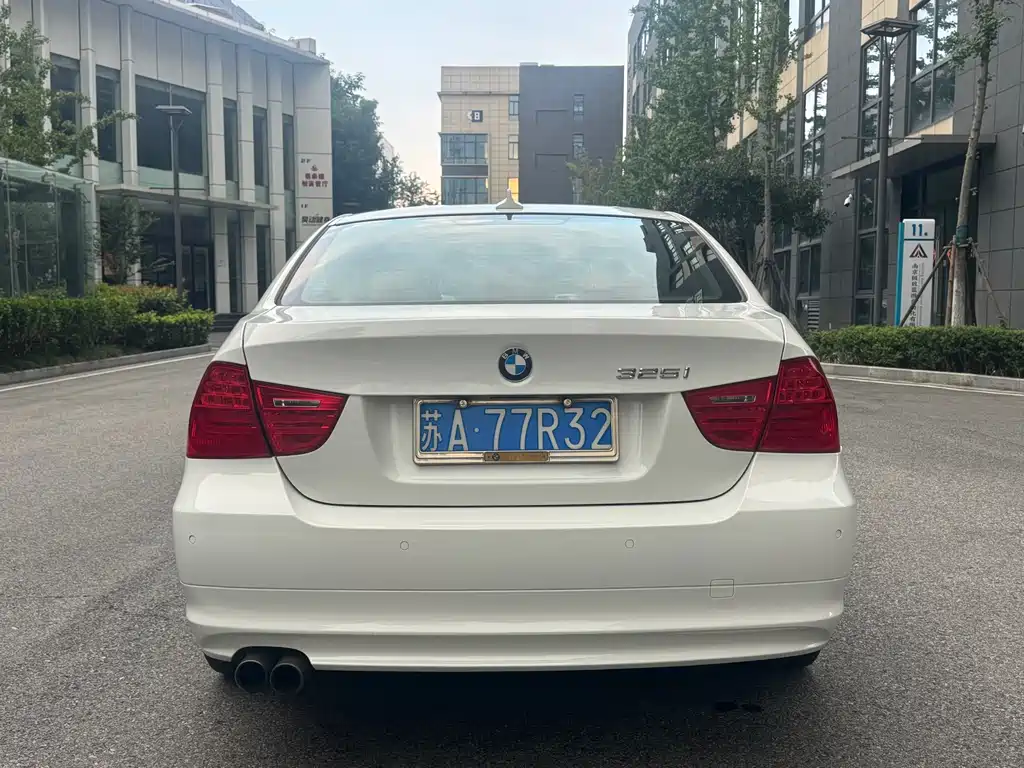 BMW 3 Series — миниатюра 5