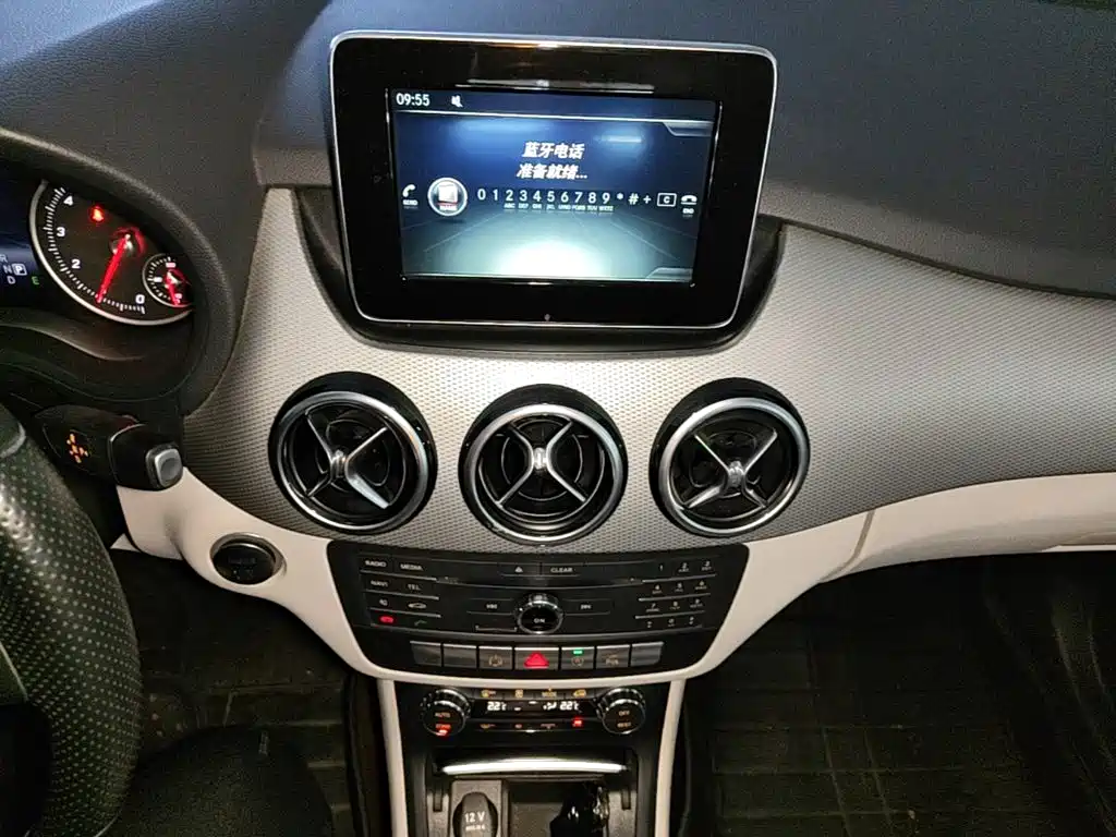 Mercedes-Benz B-Class — миниатюра 18