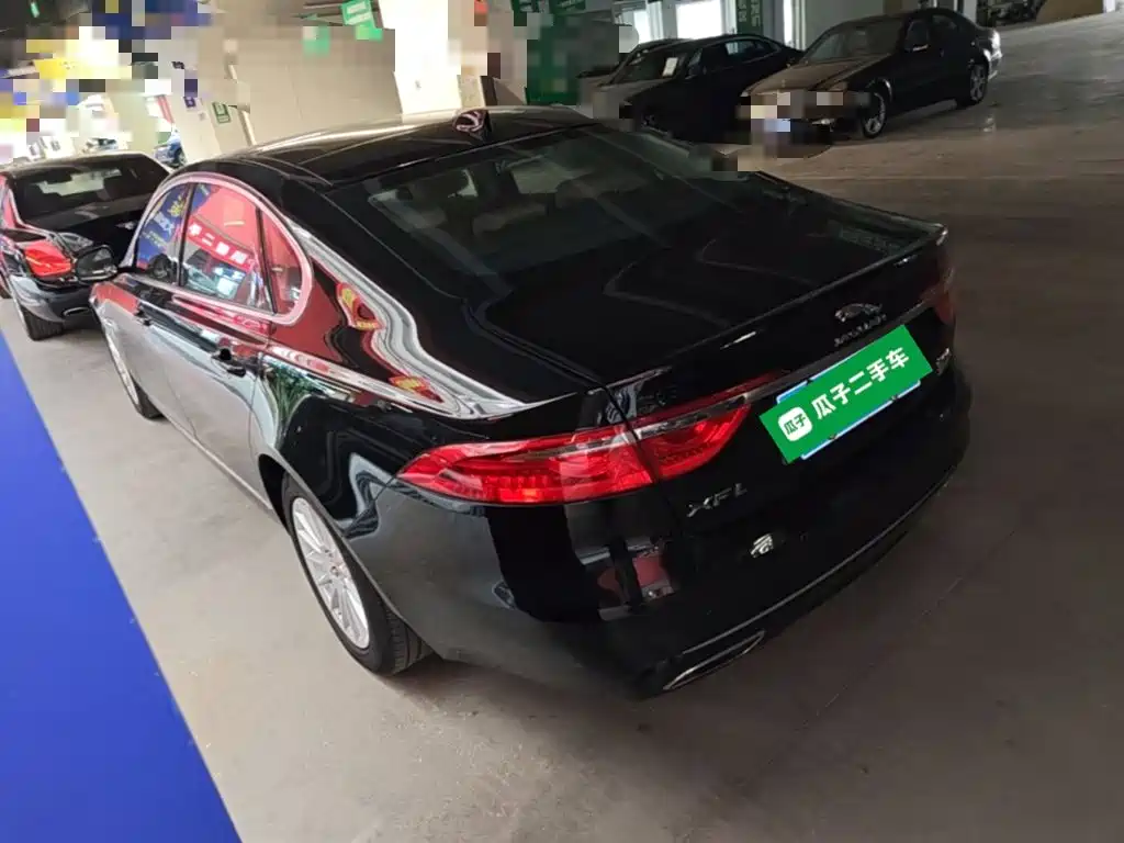 Jaguar XFL — миниатюра 5