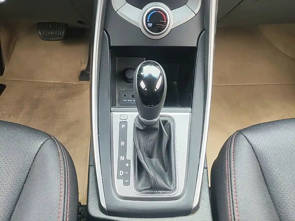 Hyundai Elantra Langdong — миниатюра 14