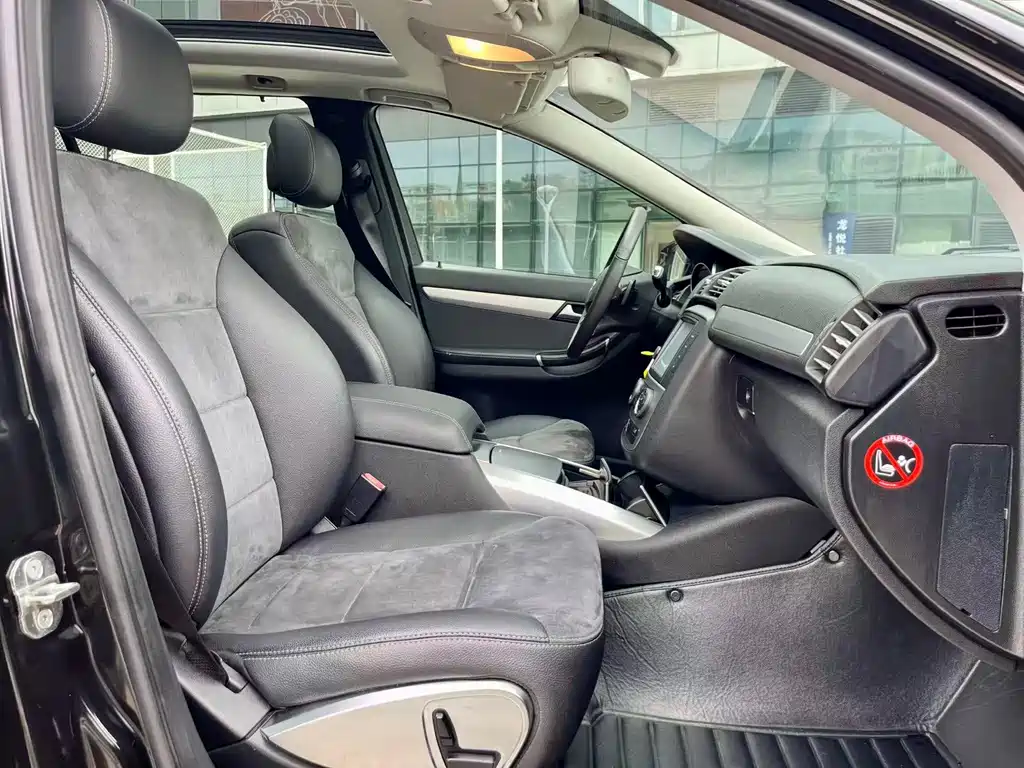 Mercedes-Benz R-Class — миниатюра 12