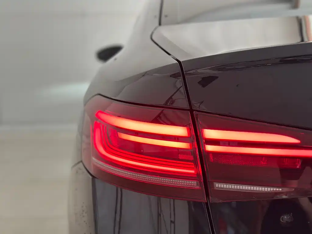 Volkswagen Passat — миниатюра 21