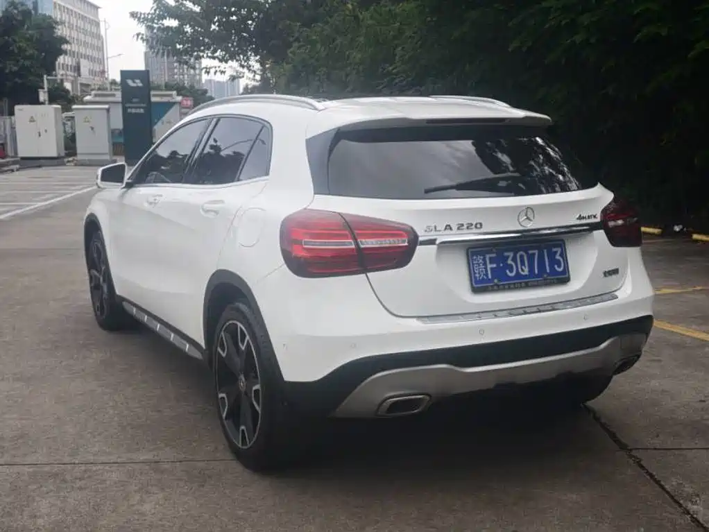 Mercedes-Benz GLA — миниатюра 5