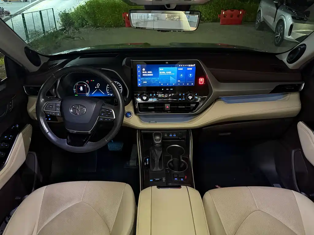 Toyota Highlander — миниатюра 8