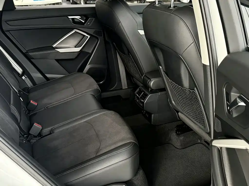 Audi Q3 — миниатюра 9