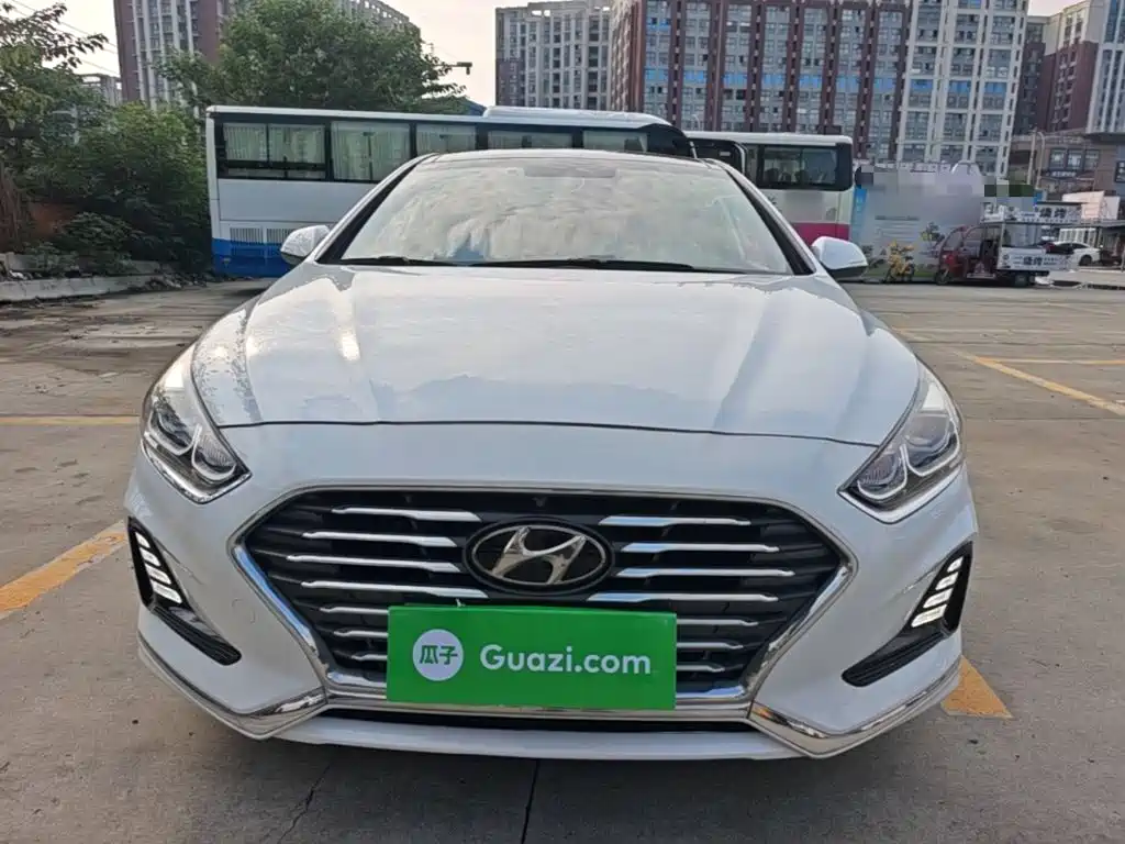 Hyundai Sonata — миниатюра 3