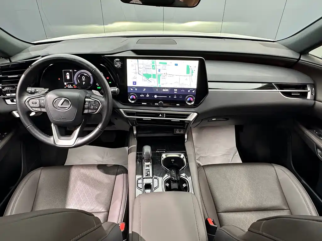 Lexus RX — миниатюра 23