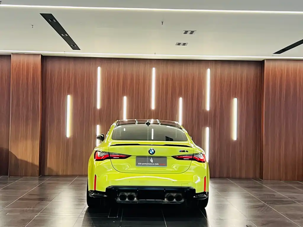 BMW M4