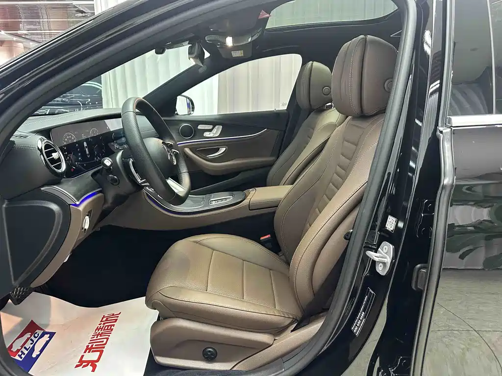 Mercedes-Benz E-Class — миниатюра 7