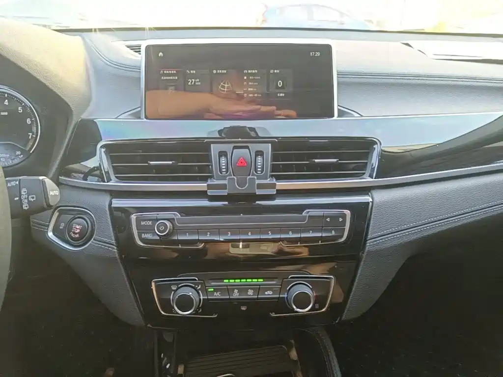BMW X2 (Import) — миниатюра 13