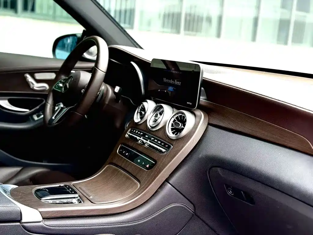 Mercedes-Benz GLC — миниатюра 5