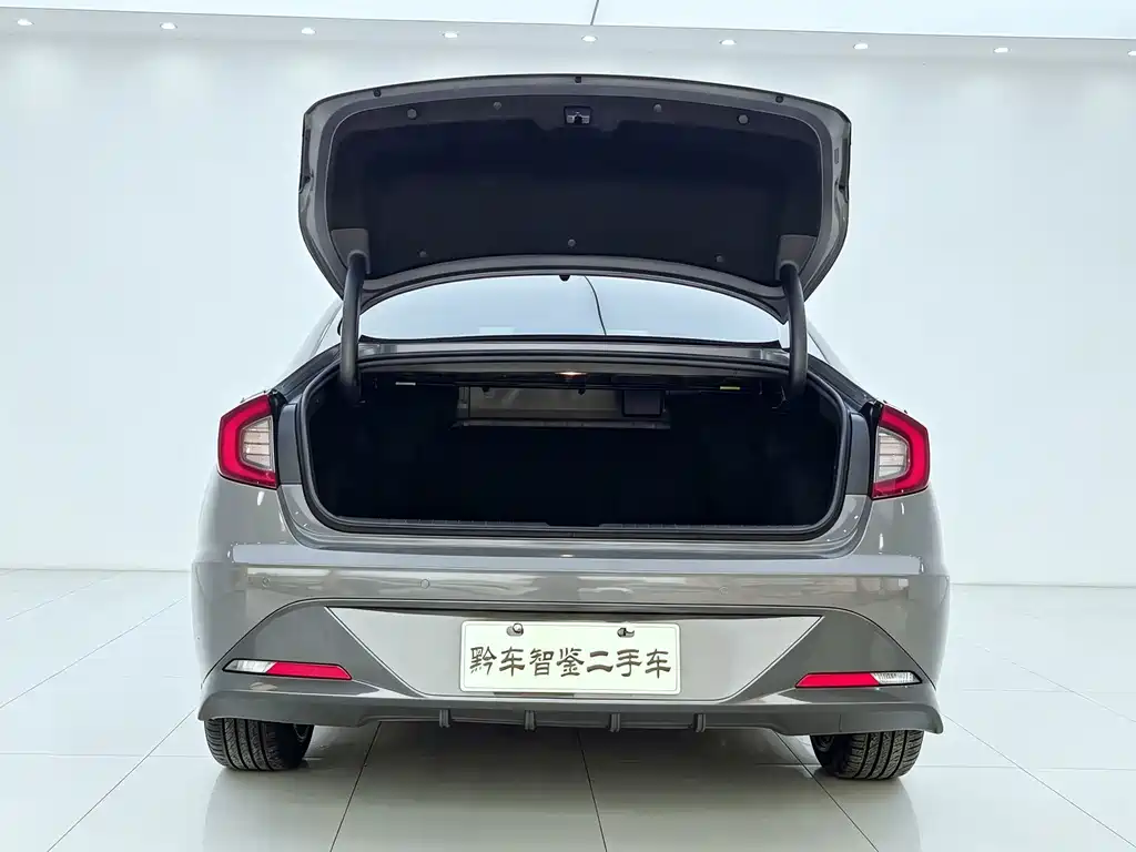 Hyundai Sonata — миниатюра 35