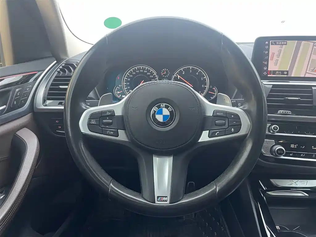 BMW X3 — миниатюра 13