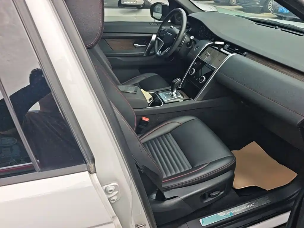 Land Rover Discovery Sport — миниатюра 25