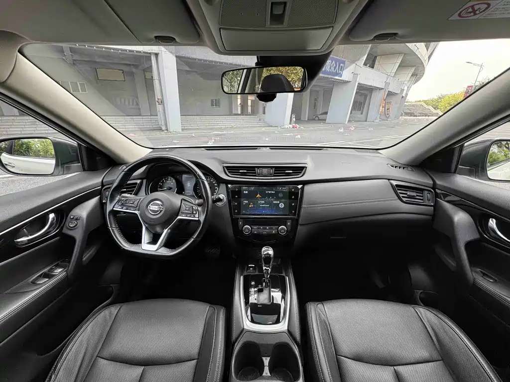 Nissan X-Trail — миниатюра 10
