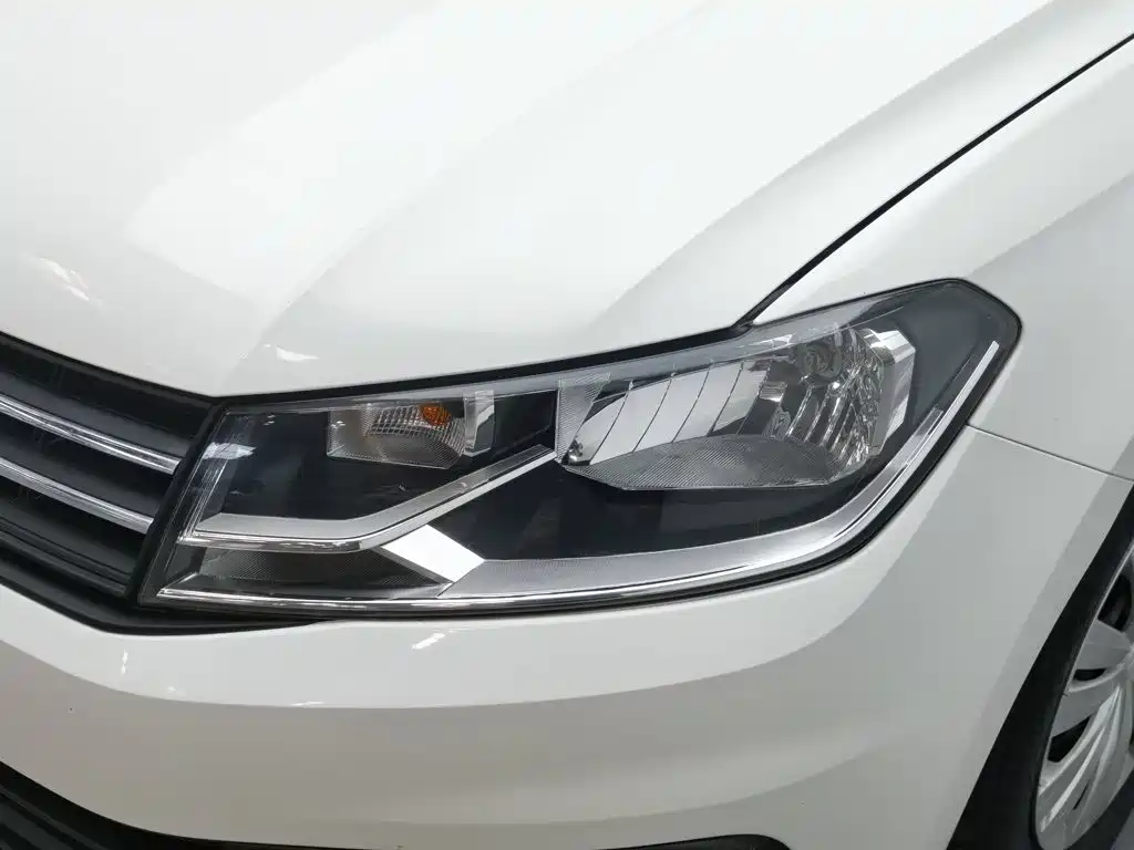 Volkswagen Santana — миниатюра 7