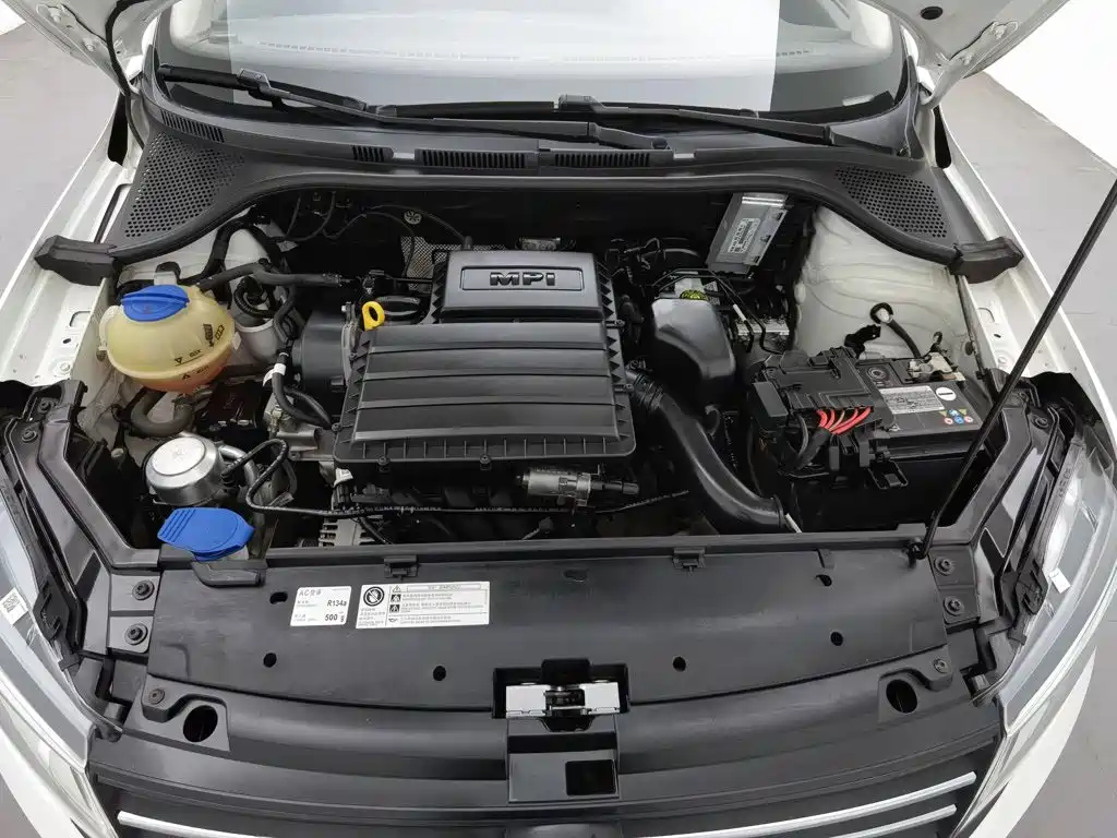 Volkswagen Santana — миниатюра 6