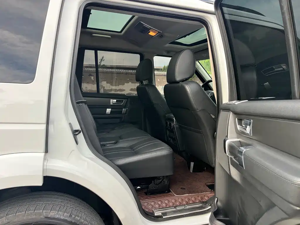 Land Rover Discovery — миниатюра 21