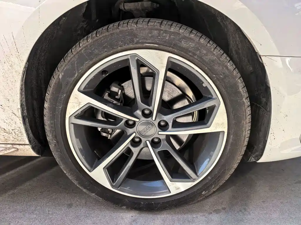 Audi A4L — миниатюра 5