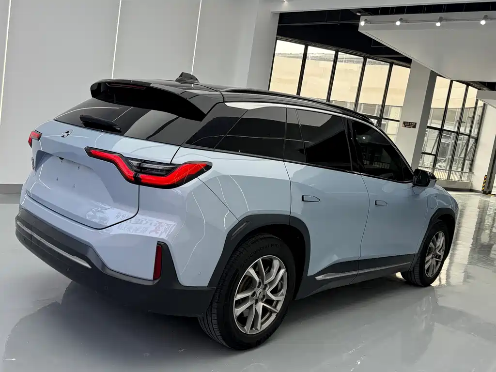 NIO ES6 — миниатюра 13