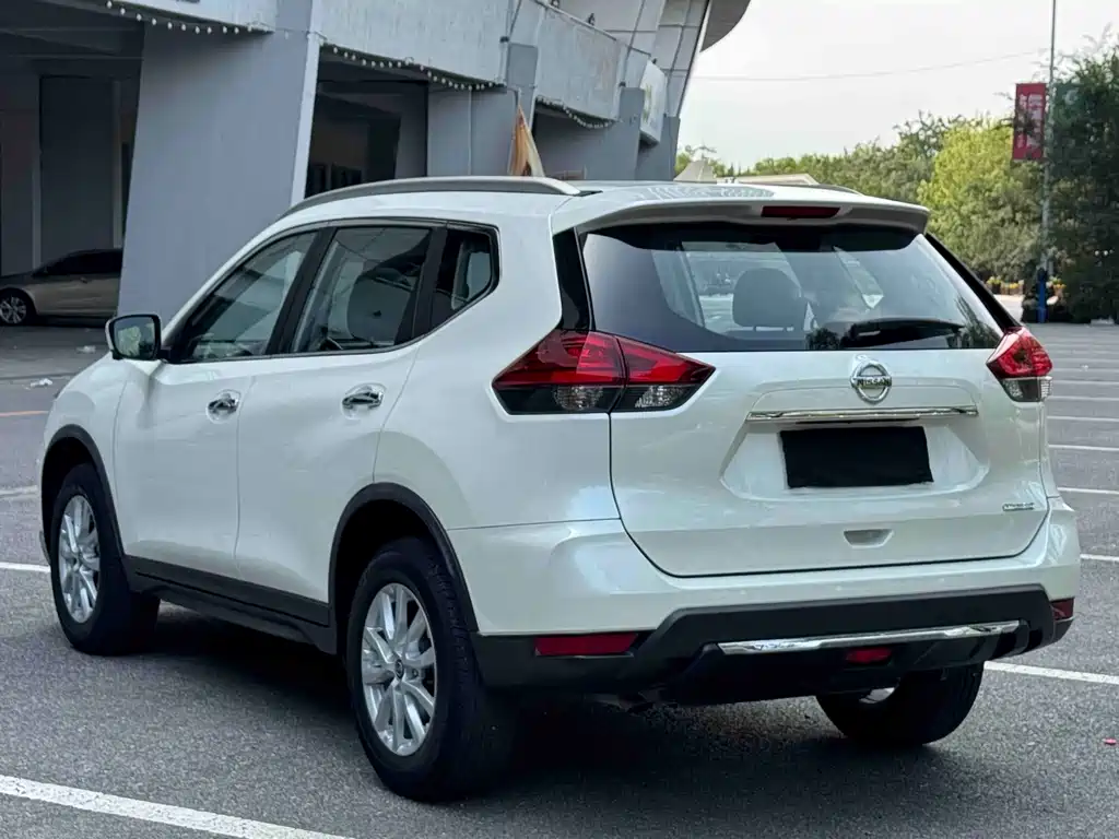 Nissan X-Trail — миниатюра 4