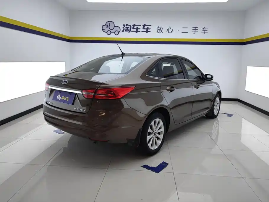 Ford Escort — миниатюра 3