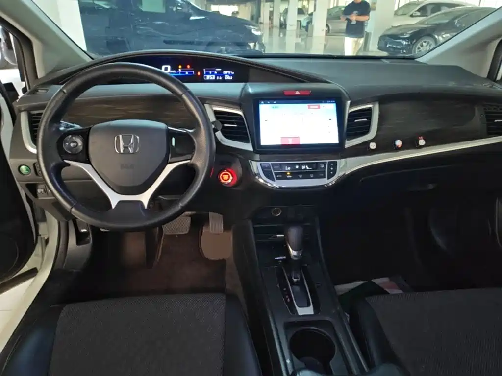Honda Jade — миниатюра 10