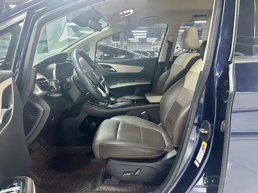 BYD MAX New Energy — миниатюра 4
