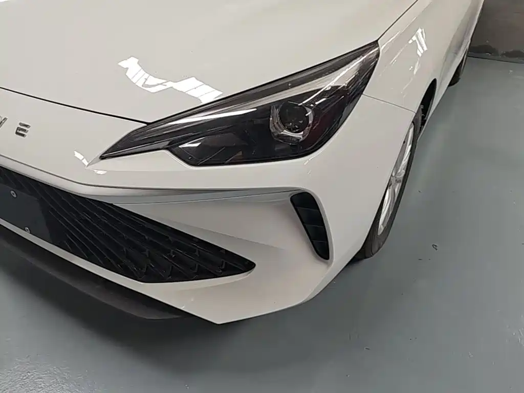Roewe i5 — миниатюра 24