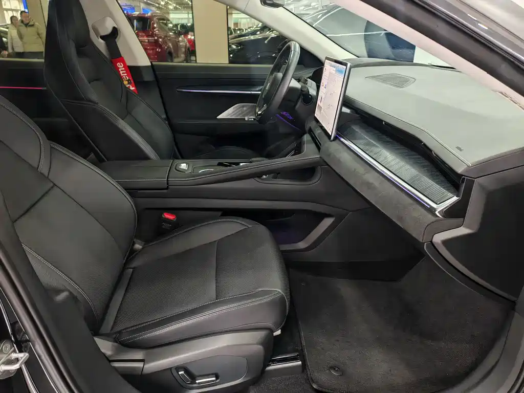 ZEEKR EXTREME KRYPTON 001