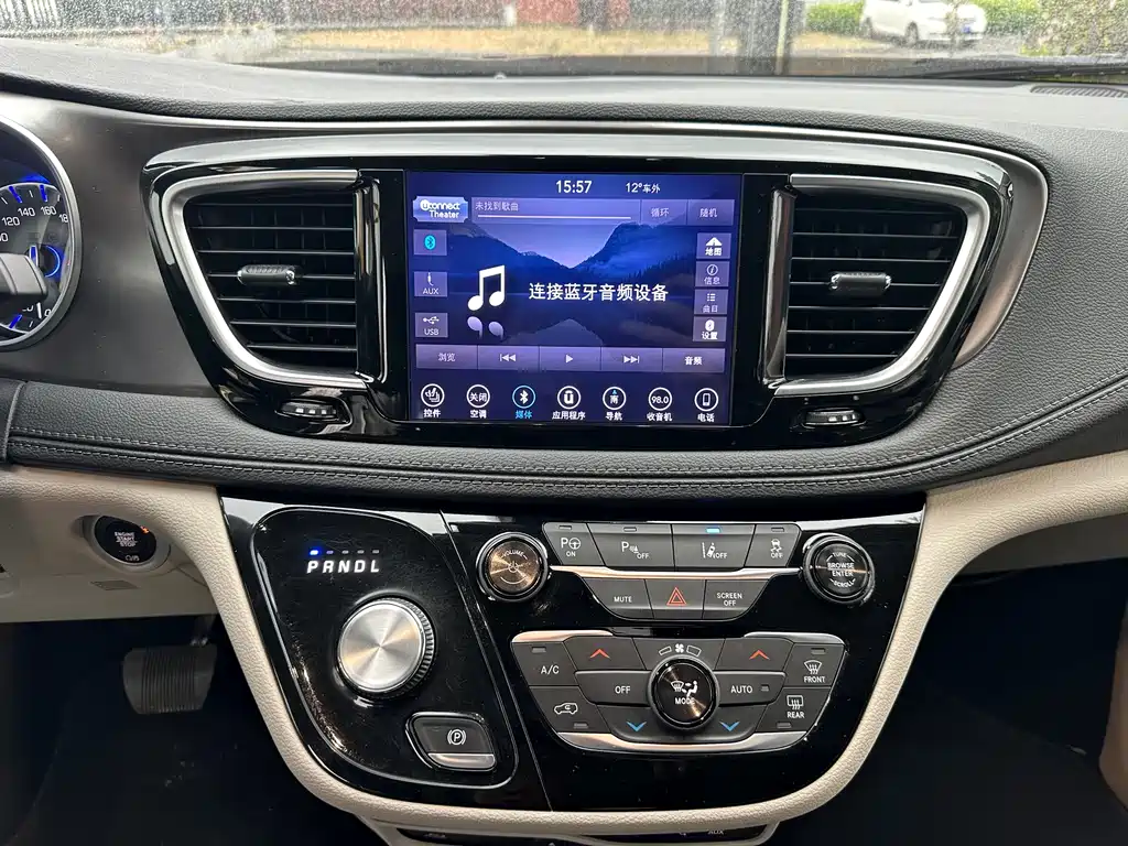Chrysler Grand Voyager 2017 3.6L Premium
