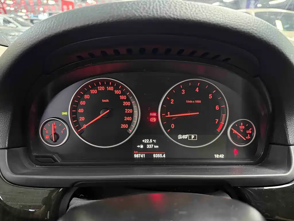 BMW 5 Series — миниатюра 4