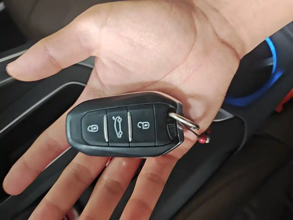 Peugeot 5008 — миниатюра 9