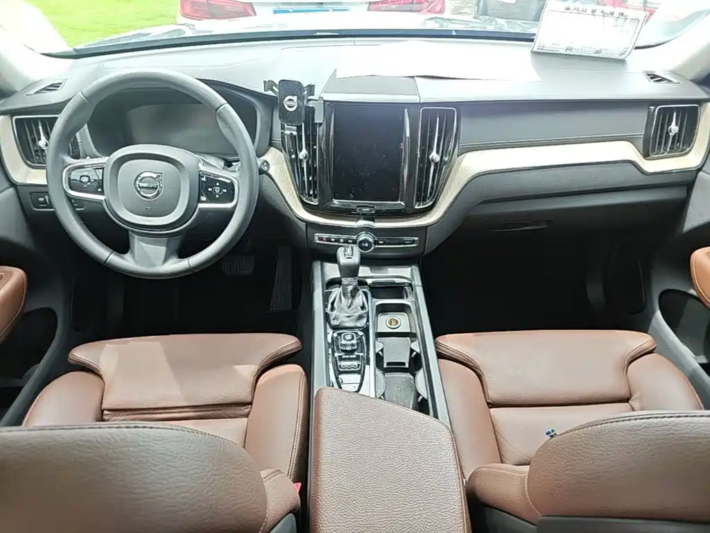 Volvo XC60 2020 T5 Luxury