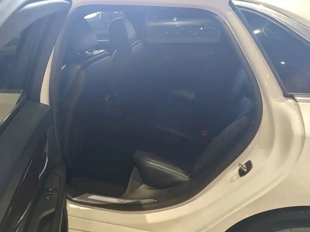 Cadillac CT6 — миниатюра 17