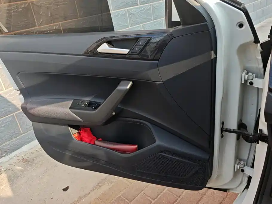 Volkswagen Lavida — миниатюра 7