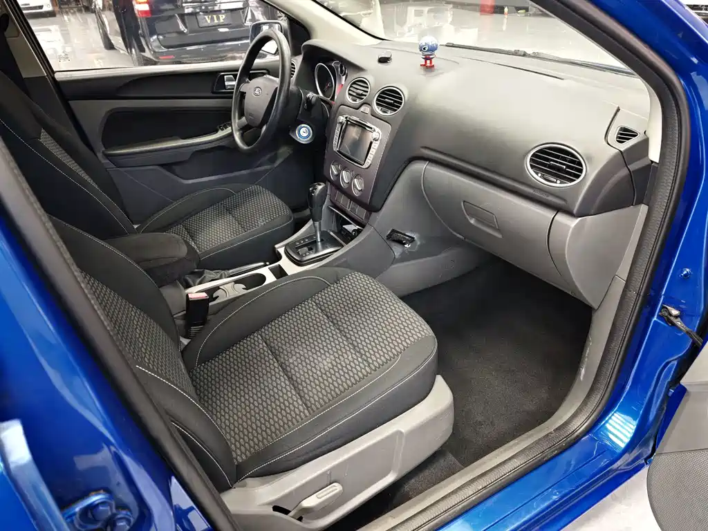 Ford Focus — миниатюра 4