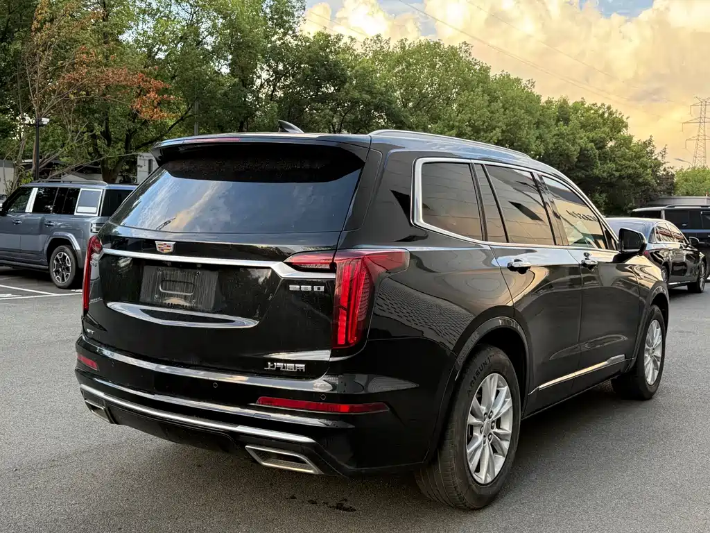 Cadillac XT6 — миниатюра 10