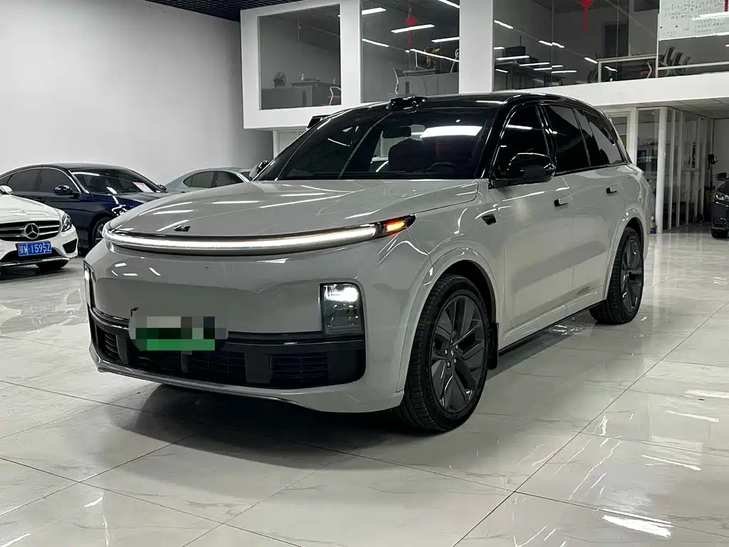 Li Auto Li L8 2024