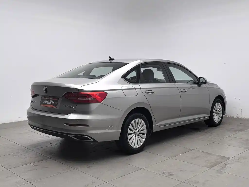 Volkswagen Lavida — миниатюра 2
