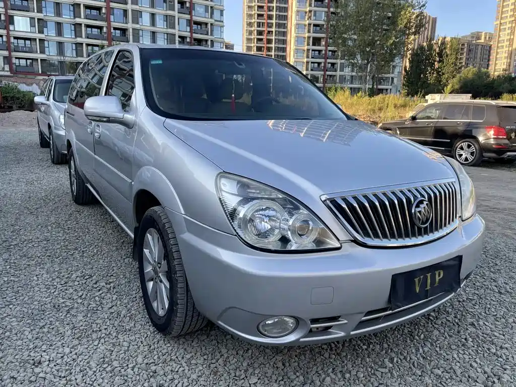 Buick GL8 — миниатюра 3