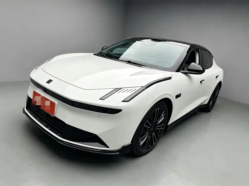Lynk & Co 10