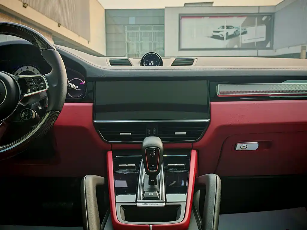 PORSCHE CAYENNE NEW ENERGY